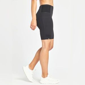Oiselle Long Pocket Jogger Shorts - Black